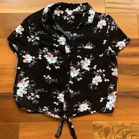 Aeropostale Tie-front Floral Top - Picture 3 of 6